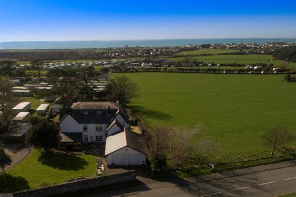 Leahurst Bed And Breakfast Tywyn Exterior photo